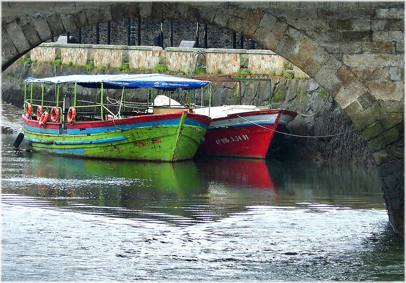 Embarcaciones romeria dos caneiros